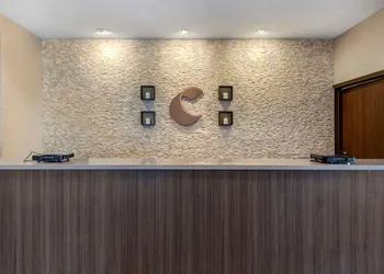 Comfort Suites Fort Lauderdale Airport & Cruise Port hotel thumbnail 2