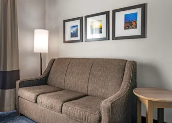 Comfort Suites Fort Lauderdale Airport & Cruise Port hotel thumbnail 8