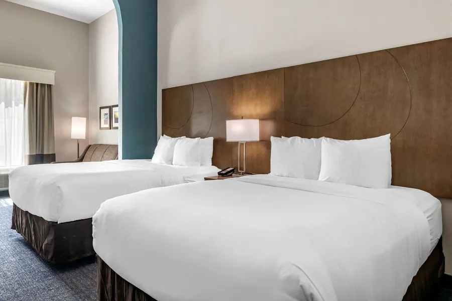 Comfort Suites Fort Lauderdale Airport & Cruise Port hotel detail image 6