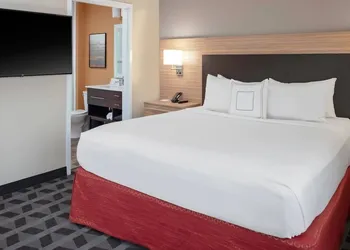 TownePlace Suites by Marriott Houston Baytown hotel thumbnail 5