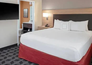TownePlace Suites by Marriott Houston Baytown hotel thumbnail 5