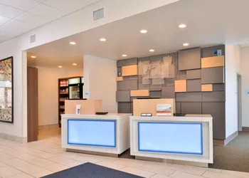 Holiday Inn Express & Suites Brighton by IHG hotel thumbnail 2
