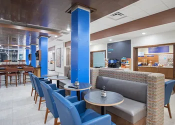 Holiday Inn Express & Suites Lexington W - Versailles by IHG hotel thumbnail 3