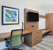 Holiday Inn Express & Suites Lexington W - Versailles by IHG hotel detail image 7