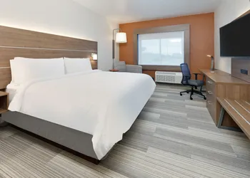 Holiday Inn Express & Suites Plano East - Richardson by IHG hotel thumbnail 4