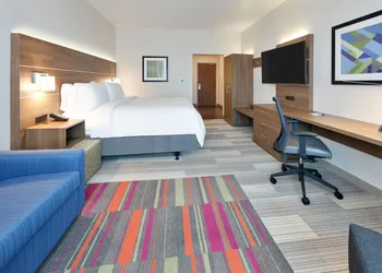Holiday Inn Express & Suites Plano East - Richardson by IHG hotel thumbnail 6