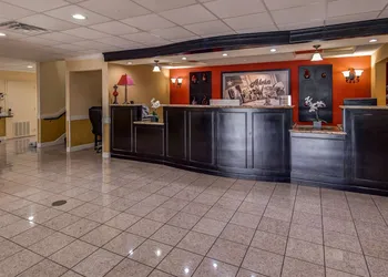 SureStay Plus Hotel by Best Western Alvin hotel thumbnail 4