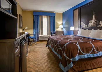SureStay Plus Hotel by Best Western Alvin hotel thumbnail 5