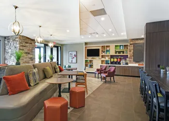 Home2 Suites by Hilton Beloit hotel thumbnail 2