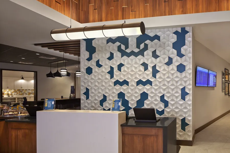 Hyatt Place Warwick / Providence Airport hotel detail image 2