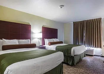 Cobblestone Hotel & Suites - Hutchinson hotel thumbnail 4