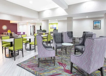 Wingate by Wyndham Corpus Christi hotel thumbnail 2