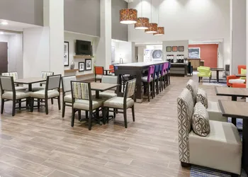 Hampton Inn & Suites Overland Park South hotel thumbnail 2
