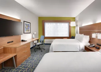 Holiday Inn Express & Suites Gainesville I-75 by IHG hotel thumbnail 6