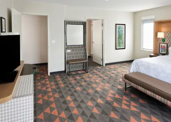 Holiday Inn & Suites Philadelphia W - Drexel Hill by IHG hotel thumbnail 8