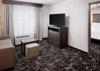 Homewood Suites by Hilton Ronkonkoma hotel thumbnail 5