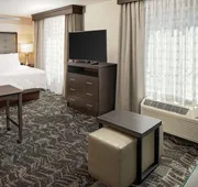 Homewood Suites by Hilton Ronkonkoma hotel detail image 7