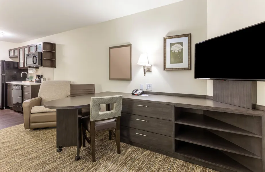 Candlewood Suites Davenport by IHG hotel detail image 2