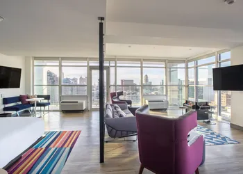 Aloft by Marriott Buffalo Downtown hotel thumbnail 8