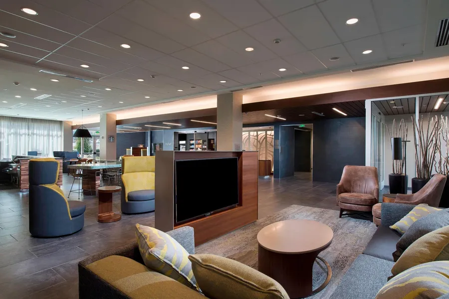 Courtyard by Marriott Atlanta Alpharetta/Avalon Area hotel detail image 2