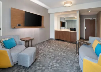 Courtyard by Marriott Atlanta Alpharetta/Avalon Area hotel thumbnail 6