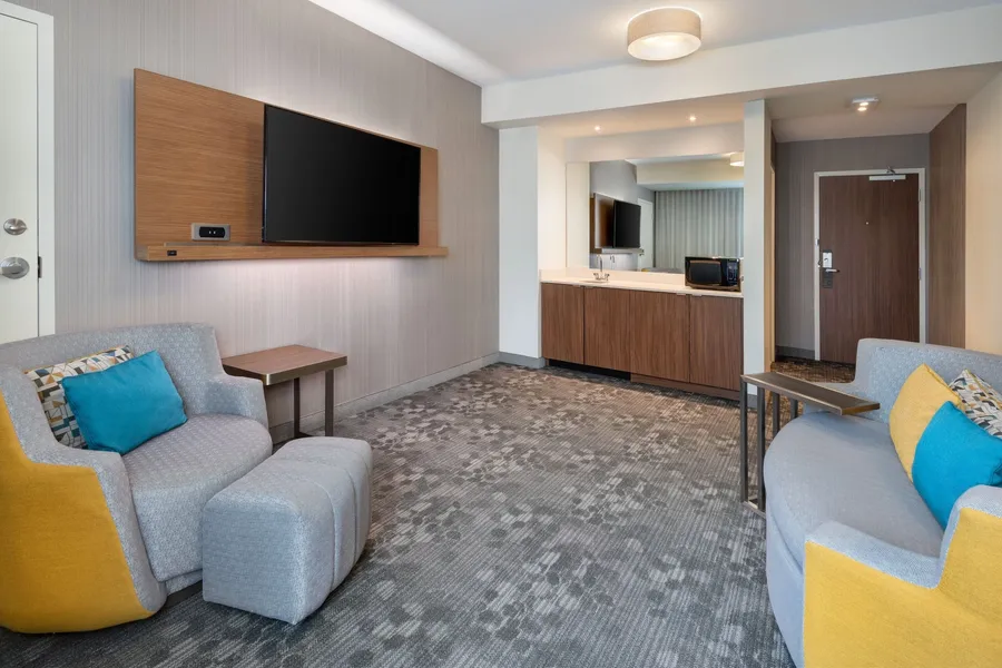 Courtyard by Marriott Atlanta Alpharetta/Avalon Area hotel detail image 6