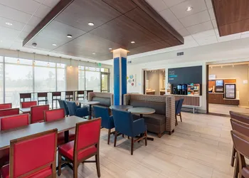 Holiday Inn Express & Suites Moreno Valley - Riverside by IHG hotel thumbnail 2