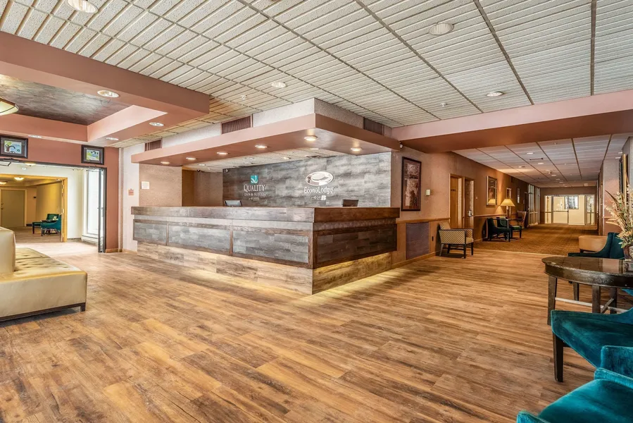 Quality Inn & Suites Brainerd hotel detail image 2