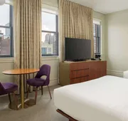 Hotel Savoy Kansas City, Tapestry Collection by Hilton hotel detail image 7