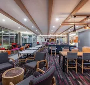La Quinta Inn & Suites by Wyndham Houston East at Sheldon Rd hotel detail image 3