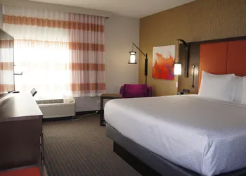 La Quinta Inn & Suites by Wyndham Houston East at Sheldon Rd hotel thumbnail 5