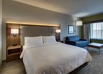 Holiday Inn Express & Suites Findlay North by IHG hotel thumbnail 5