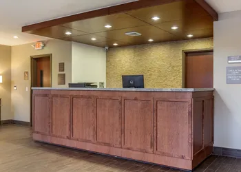 Comfort Inn & Suites Boise Airport hotel thumbnail 2