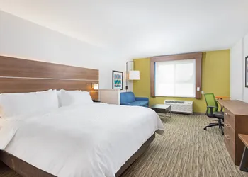 Holiday Inn Express & Suites La Grange by IHG hotel thumbnail 6