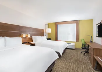 Holiday Inn Express & Suites La Grange by IHG hotel thumbnail 7