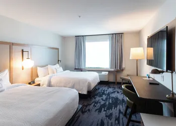 Fairfield Inn and Suites by Marriott Northfield hotel thumbnail 3