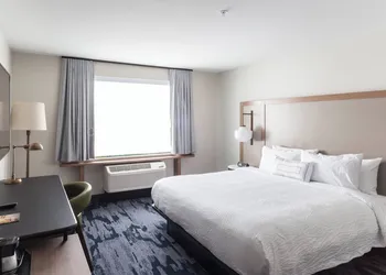Fairfield Inn and Suites by Marriott Northfield hotel thumbnail 7