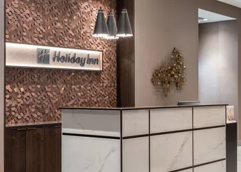 Holiday Inn Boston Logan Airport - Chelsea by IHG hotel thumbnail 2