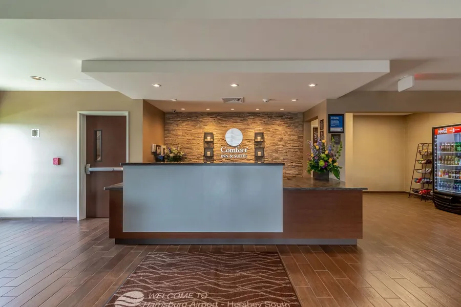 Comfort Inn & Suites – Harrisburg Airport – Hershey South hotel detail image 2