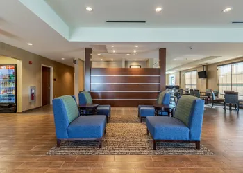 Comfort Inn & Suites – Harrisburg Airport – Hershey South hotel thumbnail 5