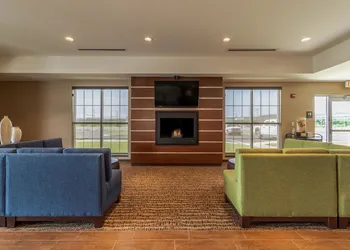 Comfort Inn & Suites – Harrisburg Airport – Hershey South hotel thumbnail 6