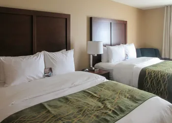 Comfort Inn & Suites – Harrisburg Airport – Hershey South hotel thumbnail 7