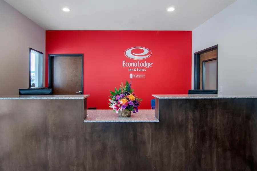 Econo Lodge Inn & Suites Springfield Main Street hotel detail image 2