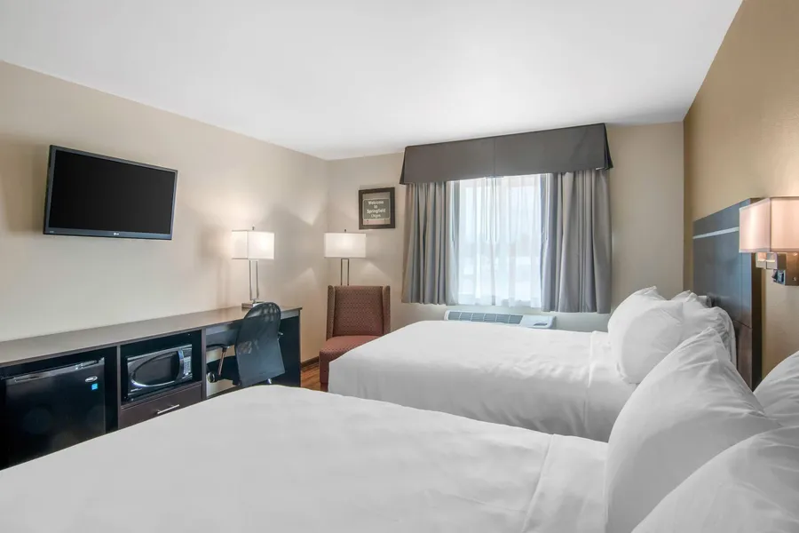Econo Lodge Inn & Suites Springfield Main Street hotel detail image 6