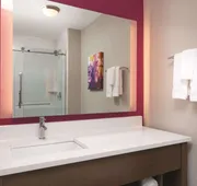 La Quinta Inn & Suites by Wyndham South Jordan hotel detail image 7