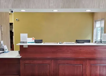Wingate by Wyndham Uniontown hotel thumbnail 2
