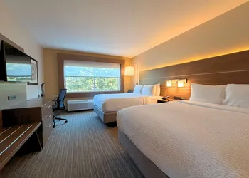 Holiday Inn Express & Suites Charlotte - Ballantyne by IHG hotel thumbnail 6