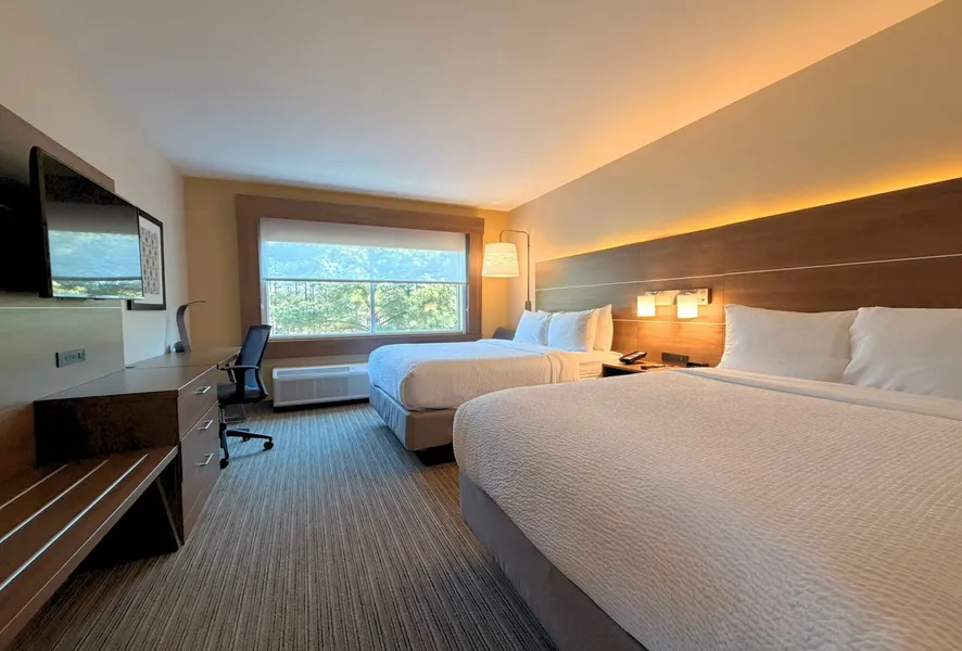 Holiday Inn Express & Suites Charlotte - Ballantyne by IHG hotel detail image 6