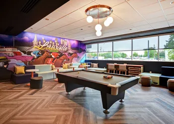Tru by Hilton Louisville Airport hotel thumbnail 6