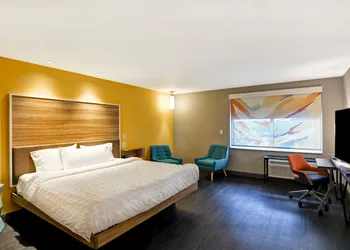 Tru by Hilton Louisville Airport hotel thumbnail 8